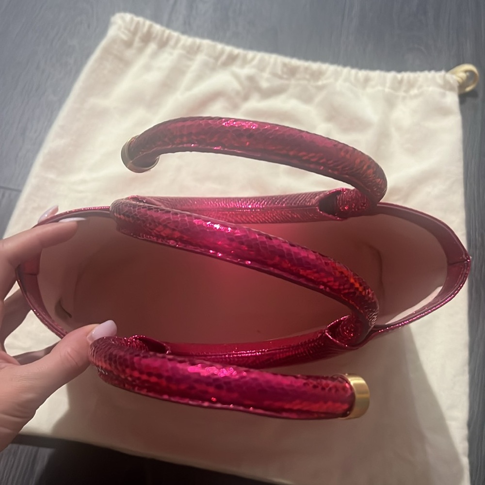 Cult Gaia Hot Pink Nika top handle bag - Picture 6 of 9